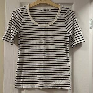 Reitmans Black and White Striped Short Sleeve Ribbed T-shirt, size Small